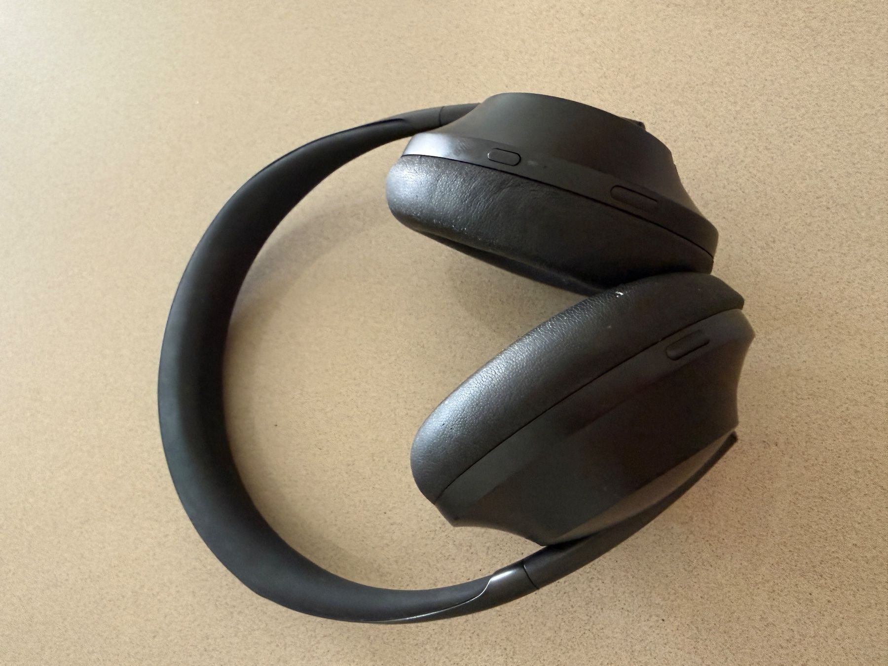 Bose Kopfhörer: Casque Bose 700 Noir bon état – Neu (gemäss Beschreibung) aus Châtel-St-Denis von fofo66 1