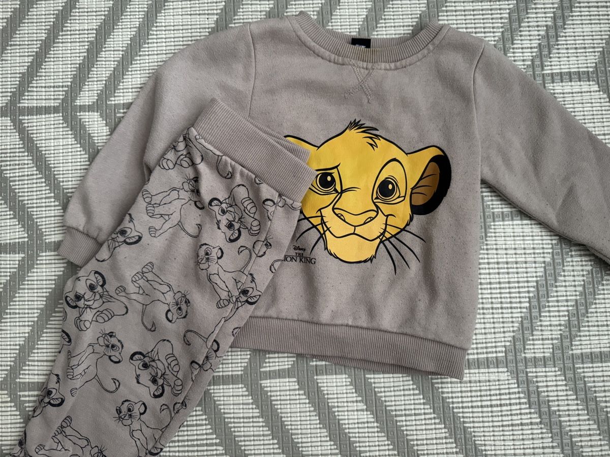Lotti & Set di vestiti: Trainer Set Gr. 80 – Usato da Schinznach Dorf venduto da meee_l