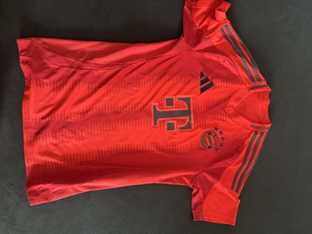 FC Bayern München Trikot Rot – Grösse S – Adidas – guter Zus