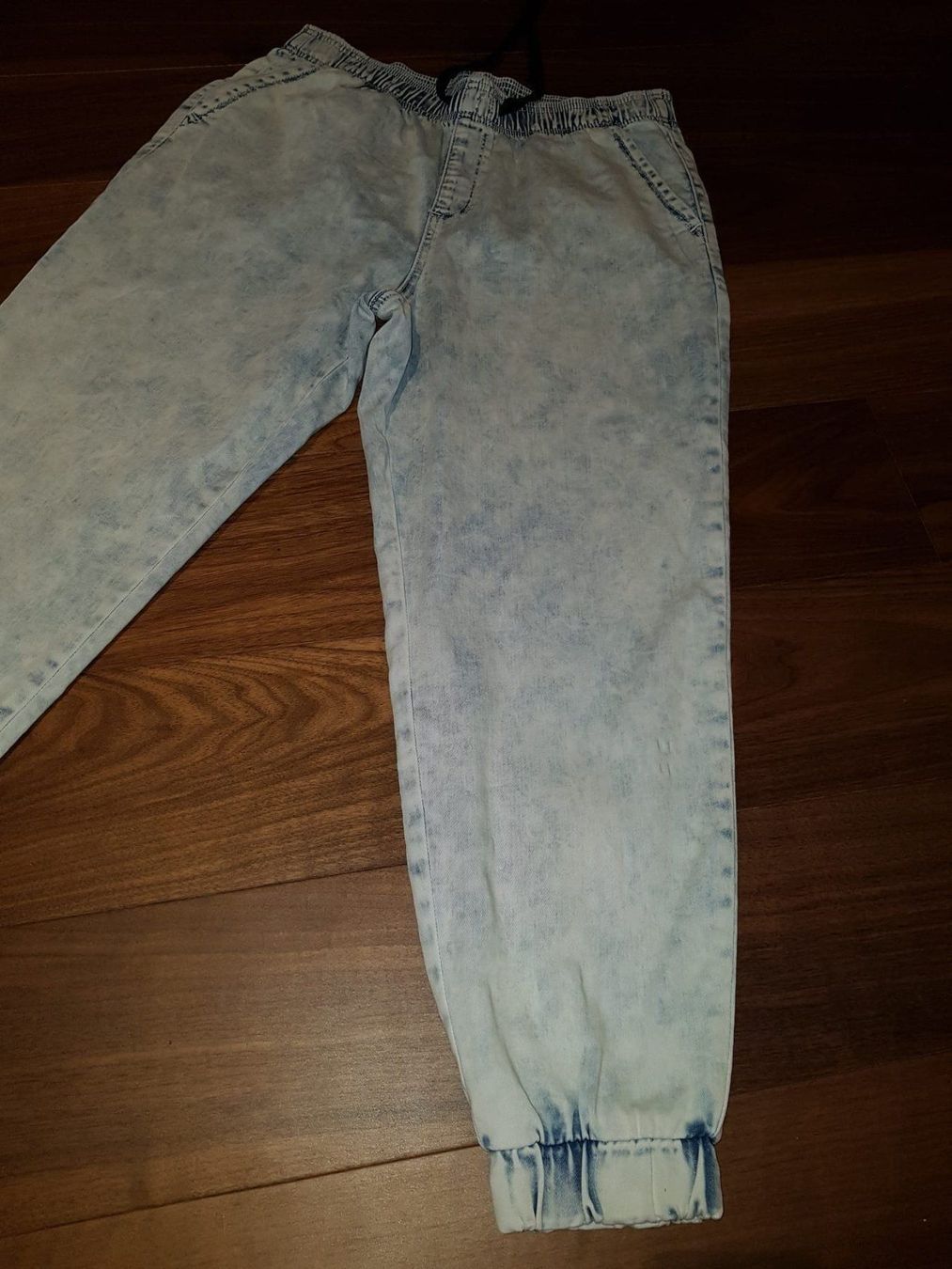 Abercrombie Jeans: Jogger denim Abercrombie – Neu (gemäss Beschreibung) aus St-Sulpice VD von juhdu 1