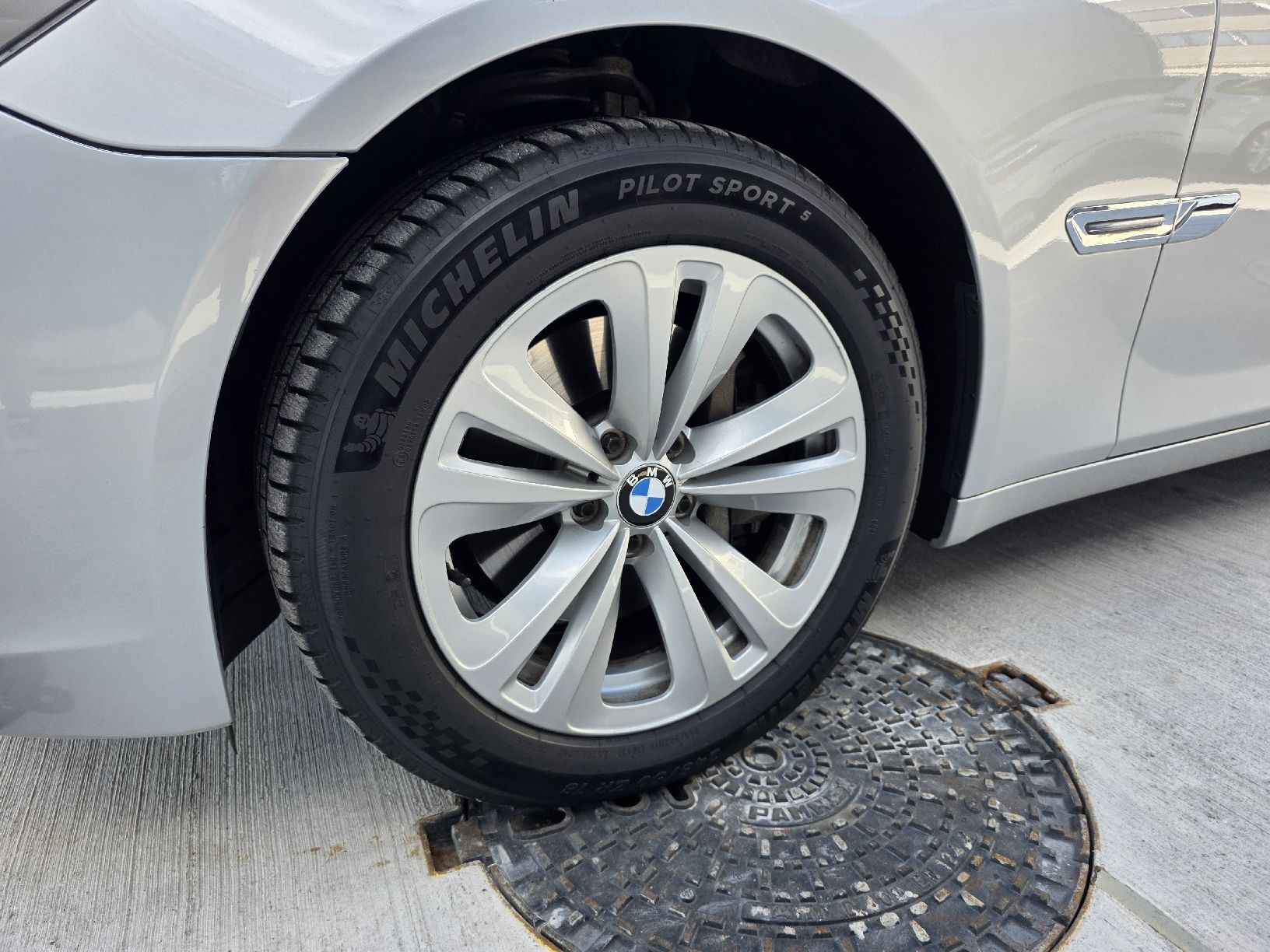 BMW Automobili: BMW 740i - F01 – Usato da Reinach BL venduto da Privat_Verkauf_91 5