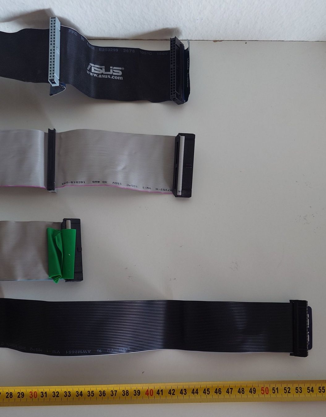 Câbles: Lot mit 4 E-IDE / IDE-Flachbandkabel / Floppy-Kabel C – D'occasion à Ostermundigen par Chrisascht 1
