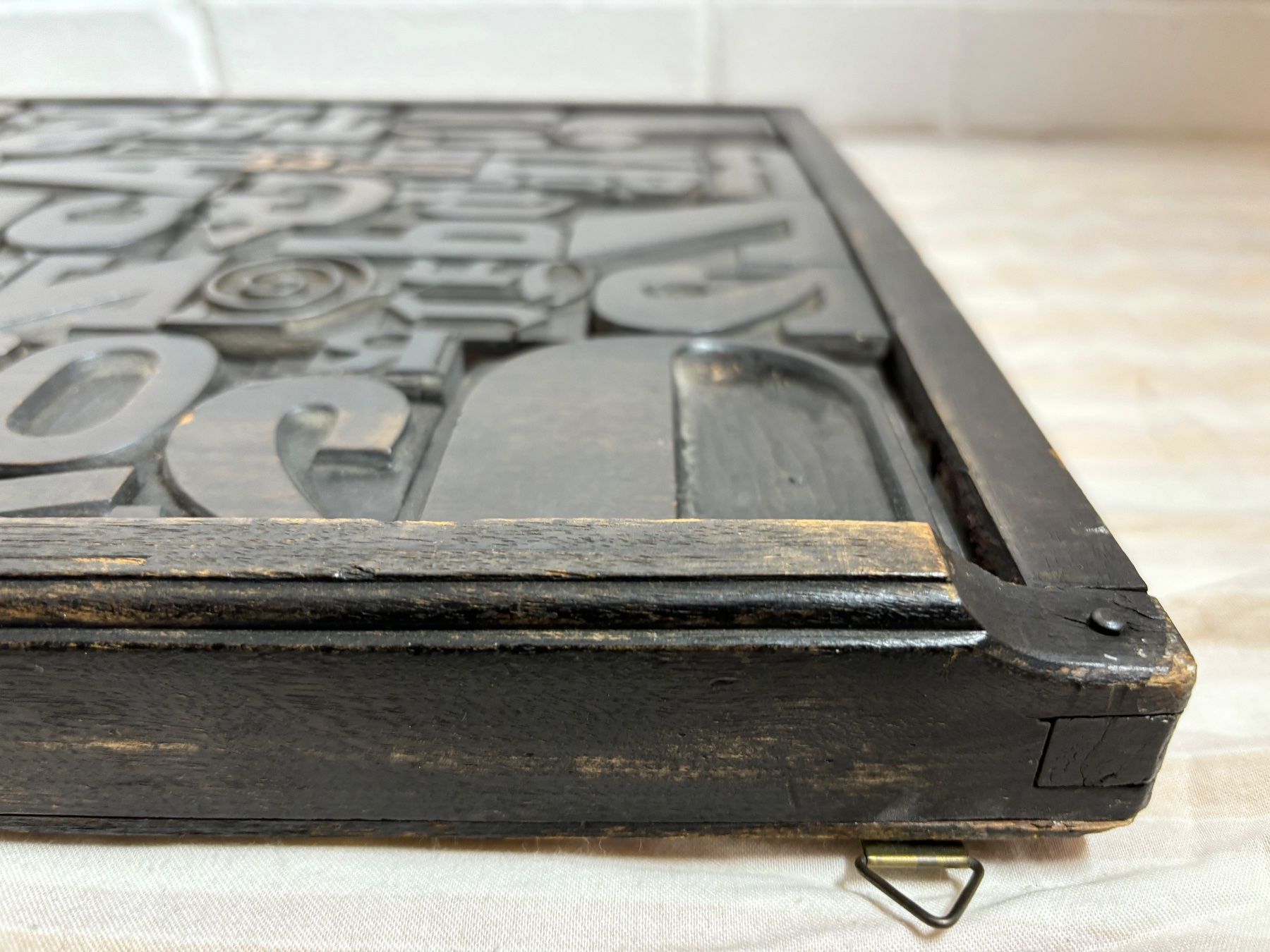 Foto & Immagini: Buchstabenbild im Stil Fleury Pop Art Holz – Usato da Hinwil venduto da DaniBachman 3