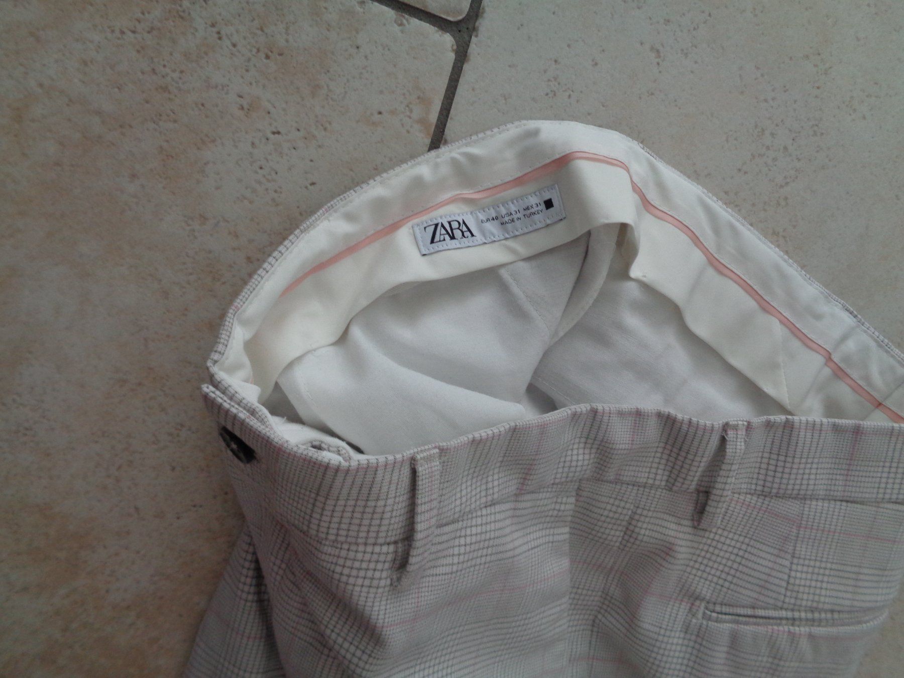 Zara Pantaloni: Hose  Zara  Grösse 40 – Usato da Kreuzlingen venduto da Robi-2003 2
