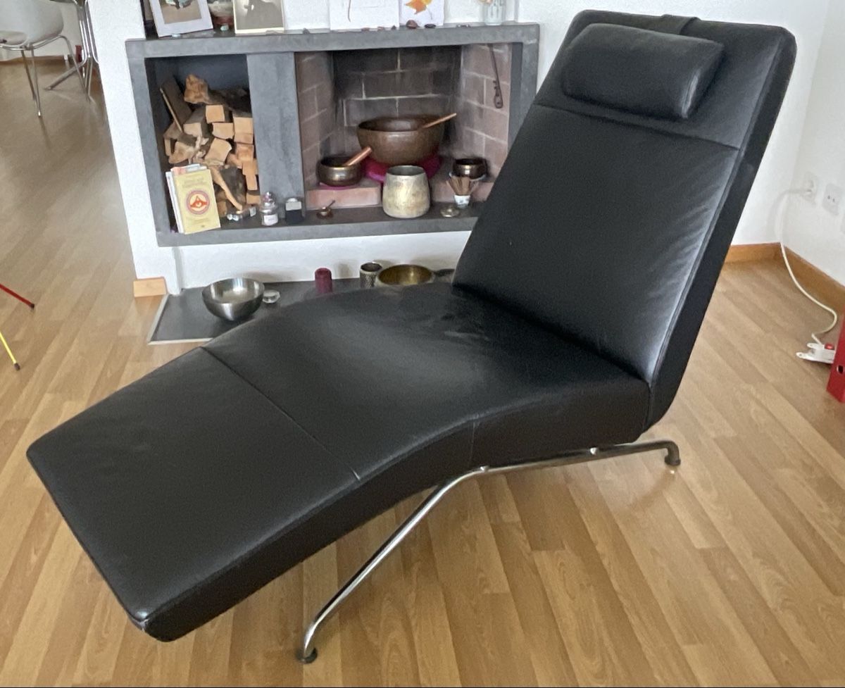 Chaises longues: leather Chaiselongue – Défectueux à Meilen par 1928NixilGnuey