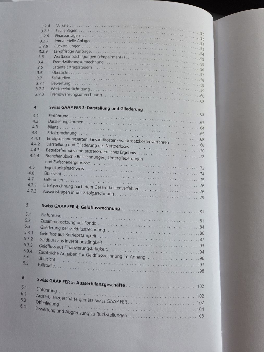 Libri: Swiss GAAP FER Lehrbuch – Nuovo (secondo la descrizione) da Lostorf venduto da _Venus_ 3