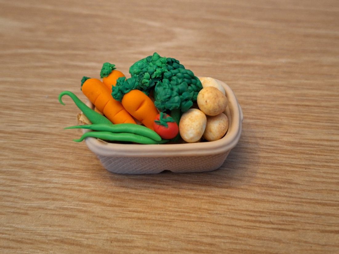 Case e mobili per bambole: Handmade Gemüsekiste, Broccoli, Bohnen – Nuovo (secondo la descrizione) da Zürich venduto da HandmadeTinyFood 2
