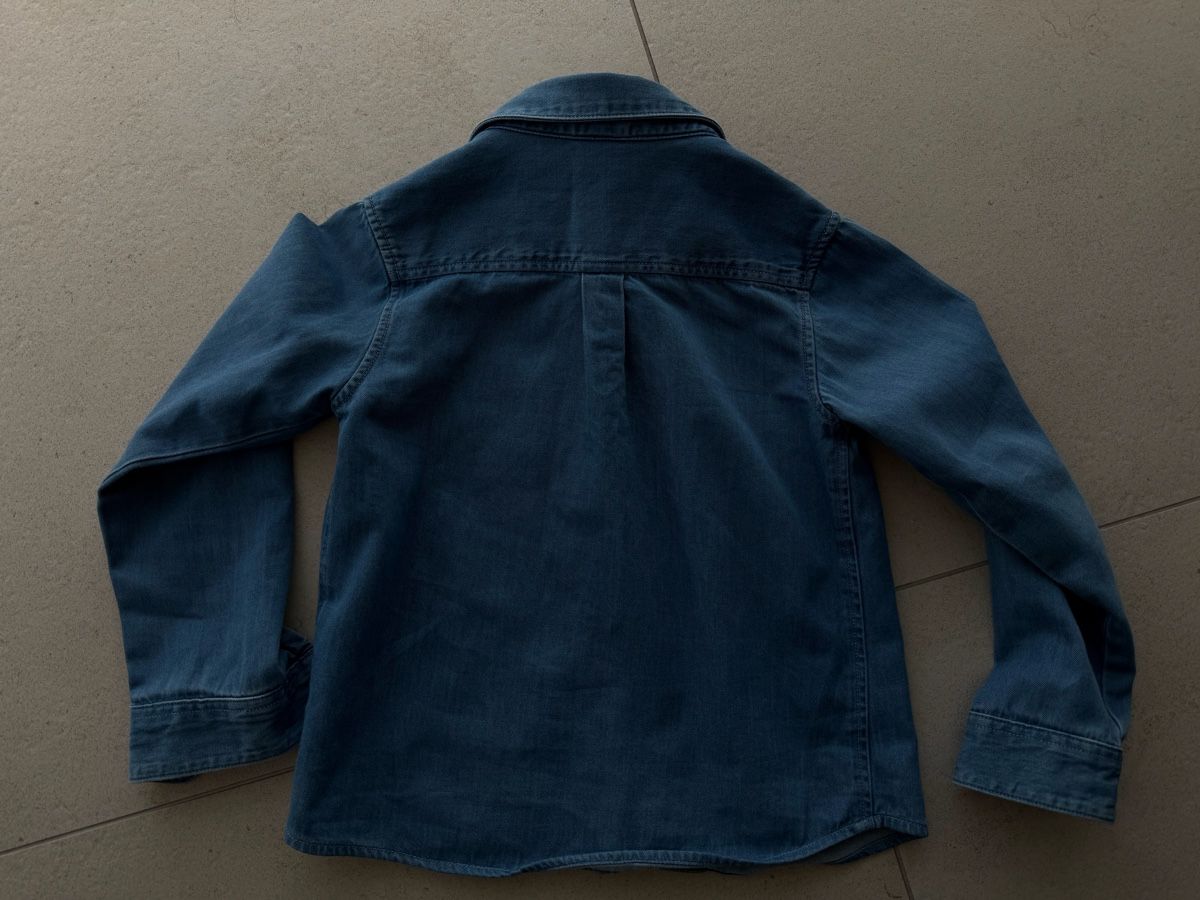 Hemden, T-Shirts & Polos: PETIT BATEAU Hemd aus Jeans Gr.110-116 – Gebraucht aus Zug von kow_6xr6 4