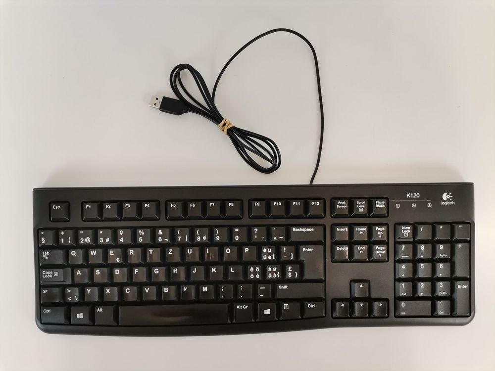 LOGITECH - Tastatur (CH) (Gebraucht) in Schaffhausen für CHF 6 – mit ...