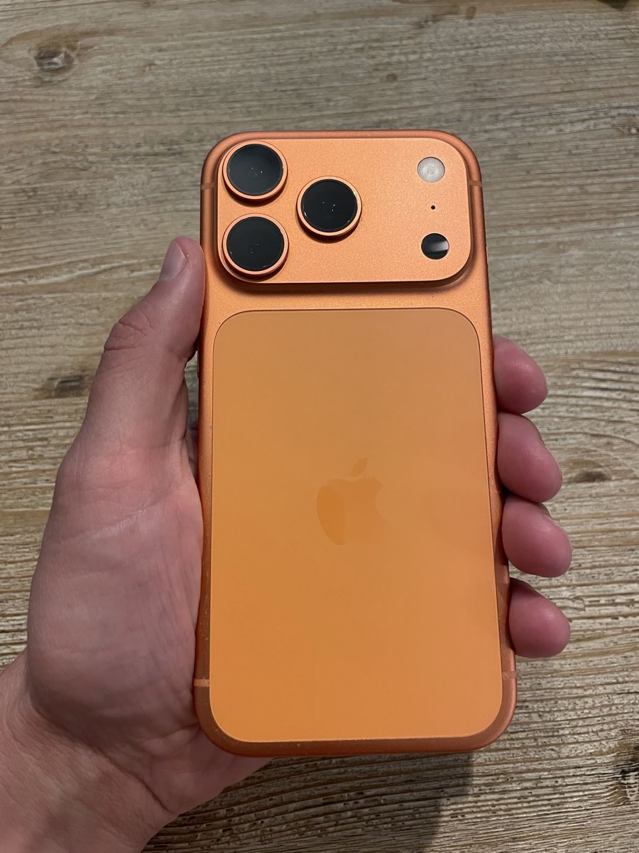 Apple Telefoni cellulari / Smartphones: iPhone 17pro 512 GB – Usato da Solothurn venduto da reba2000