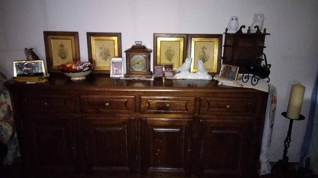 Büffets: Buffet – Gebraucht aus Hombrechtikon von forele