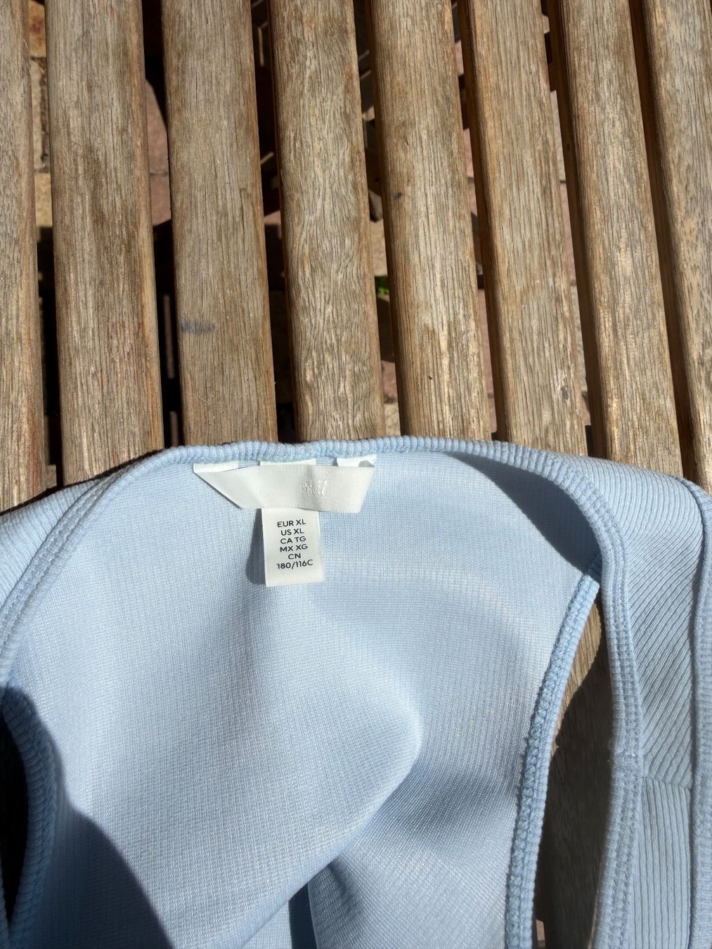 H&M Top: Body hellblau Grösse XL - nie getragen – Nuovo (secondo la descrizione) da Zermatt venduto da cacador 2