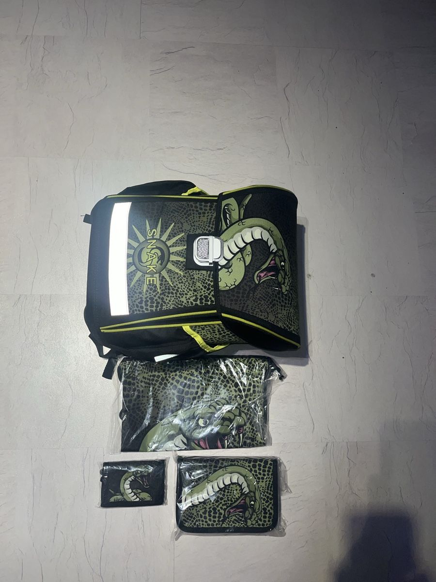 Borse & Zaini: Neuee Schulranzen-Set "Snake" – Nuovo e nell'imballaggio originale da Eschlikon TG venduto da murati123 2