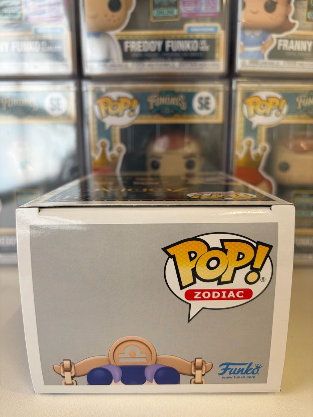 Funko Statuette: Funko POP! Zodiac Libra – Nuovo e nell'imballaggio originale da Le Mouret venduto da perfectbijou 4