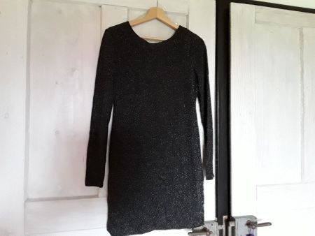 Robe neuve à paillettes