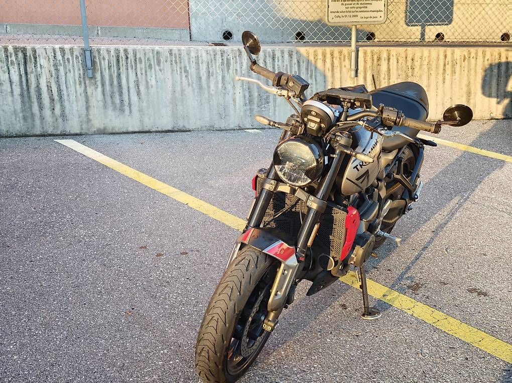Route: Triumph trident 660 full equiped – D'occasion à Lausanne par Ronoway01 1