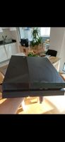 Playstation 4 in gutem Zustand mit allen Kabeln