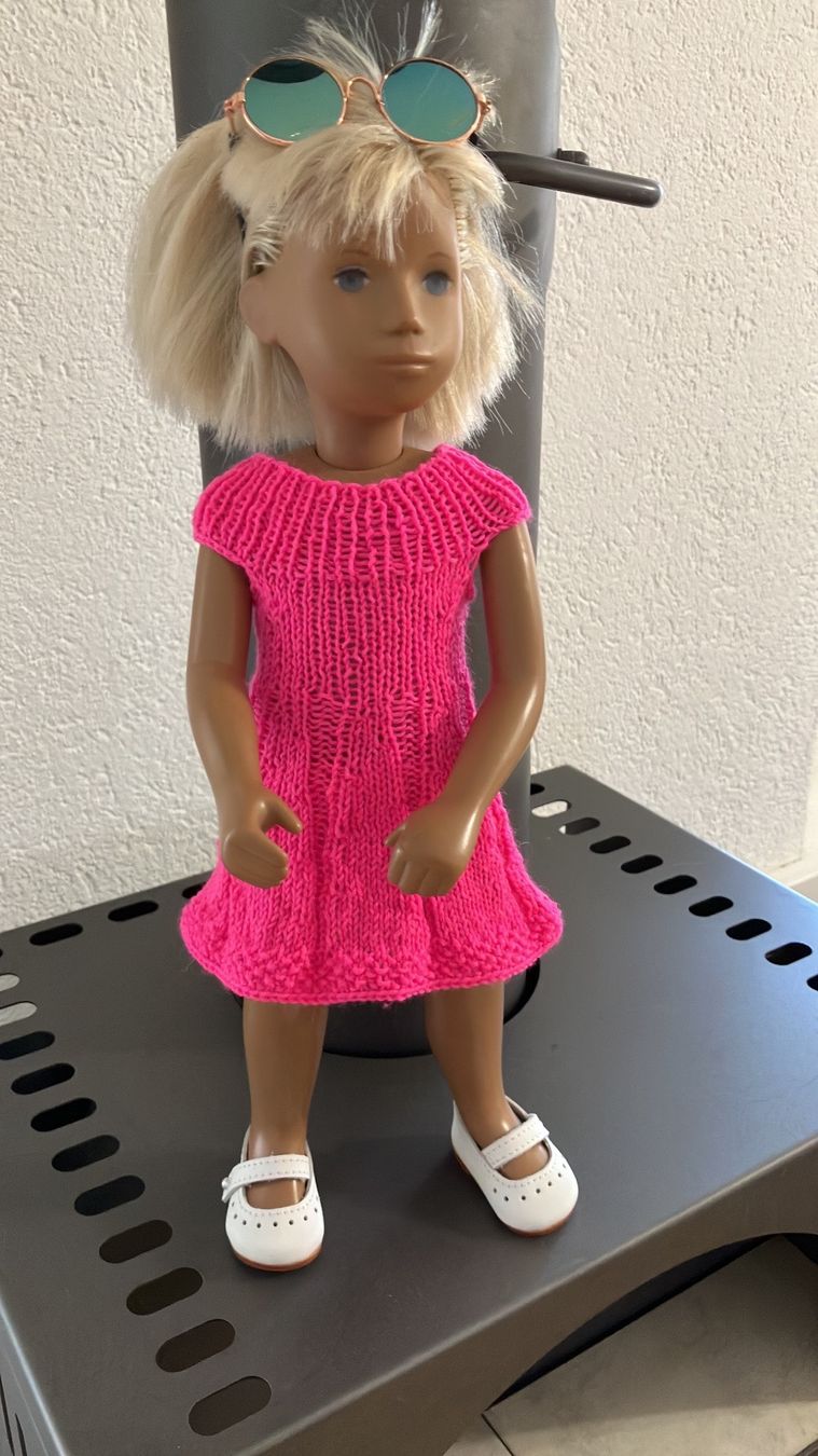Bambole: Sasha Puppenkleid mit Unterhose – Nuovo e nell'imballaggio originale da Arch venduto da Hexenbesen17