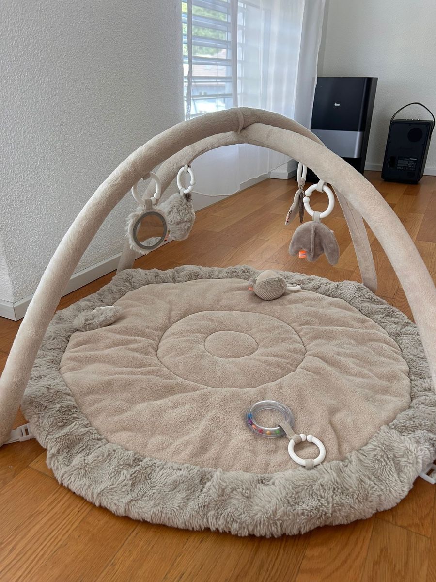 Tappeto da gioco: Spieldecke mit Spielbogen beige guter Zustand – Usato da Muri AG venduto da GIRO777