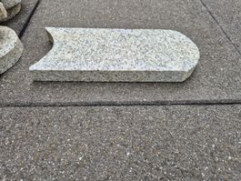 25 Stück Rasenkantensteone Granit 25x10x2.5
