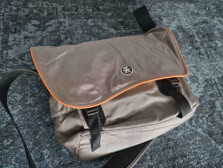 Crumpler Messenger Tasche Top Zustand 