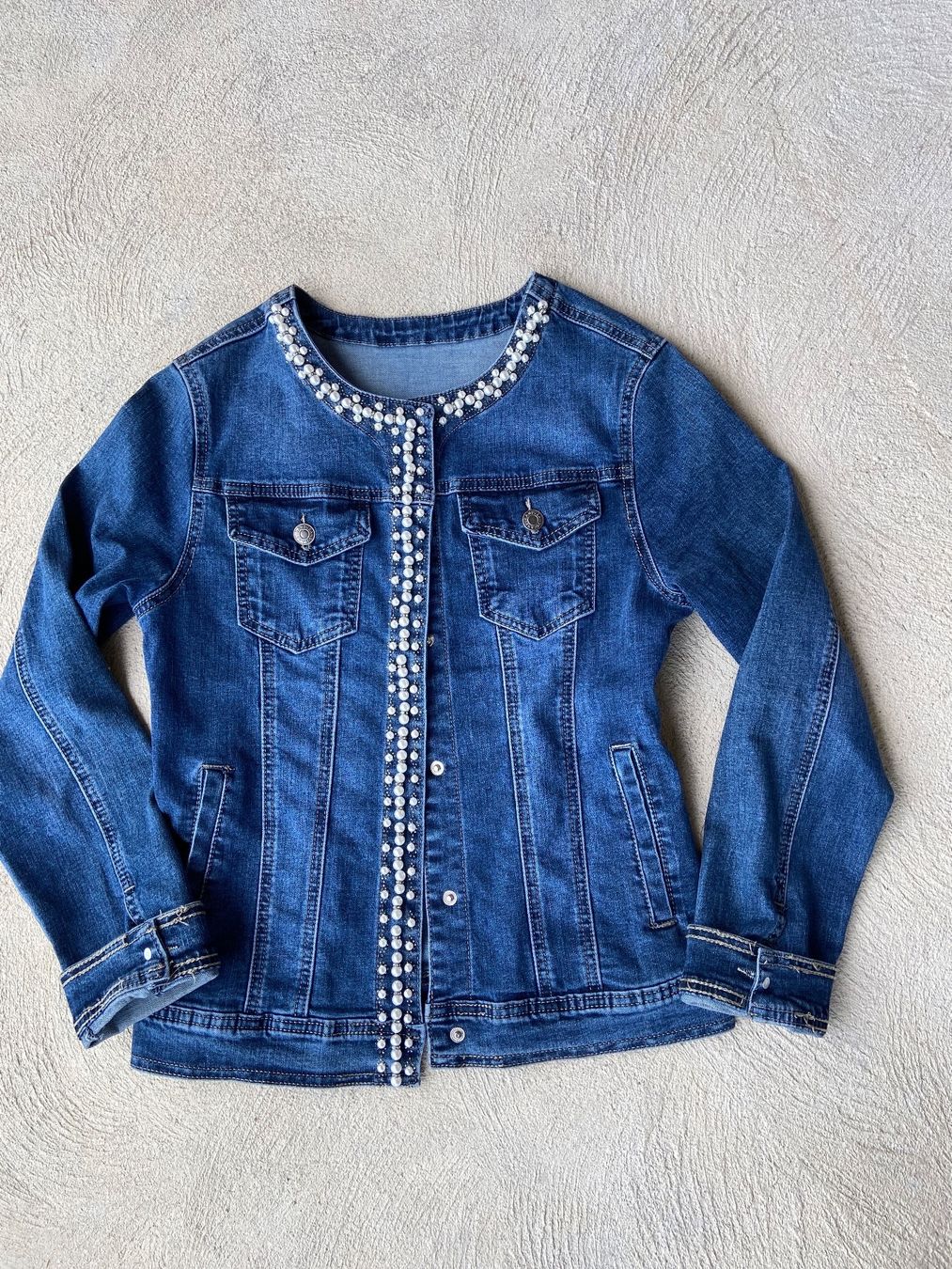 Giacche: Tolle Jeansjacke Perlenbesetzt Grösse M – Nuovo (secondo la descrizione) da Bern venduto da Bern4you 1