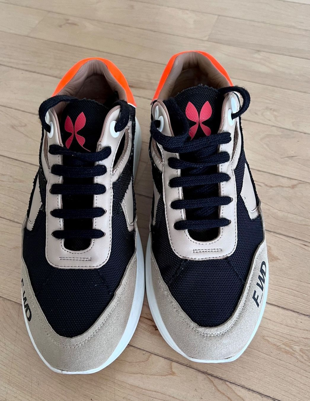 Scarpe da donna: neuer Sneaker F_WD / Gr 38 – Nuovo (secondo la descrizione) da Hergiswil NW venduto da Labello01 1