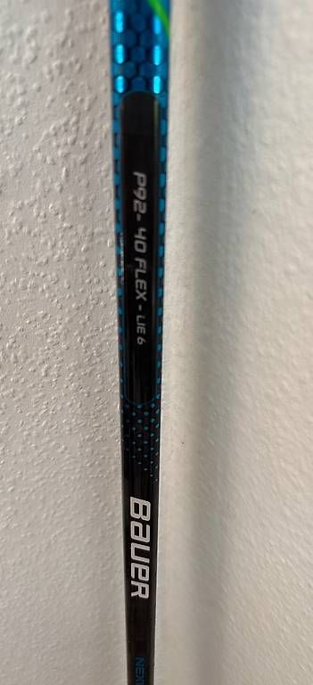 Bastoni & Pale: Bauer Nexus Geo Hockeyschläger  P92  Flex 40 – Usato da Davos Dorf venduto da mikidaki 1