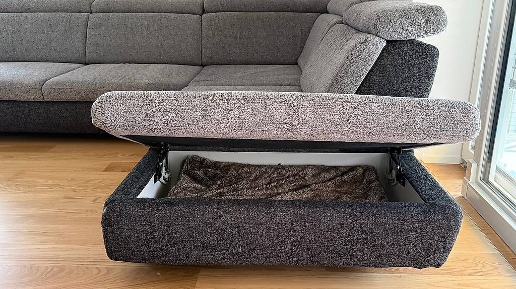 Sofas: Grosse Eckcouch / Ecksofa - Stauraum + Verstellfunktionen – Gebraucht aus Adliswil von Sasle89 1
