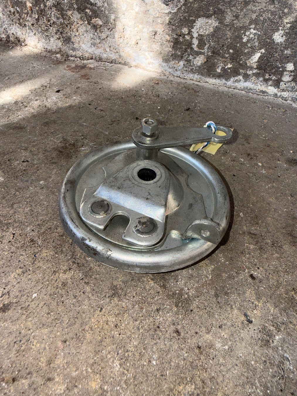 Sachs Pièces pour mobylette: Sachs Mofa Bremsankerplatte – D'occasion à Fahrni b. Thun par berger_tuning34 2