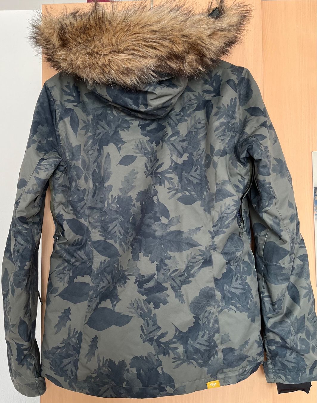 Roxy Sci: Roxy Ski-/ Snowboardjacke – Usato da Basel venduto da rey_d2s7 1