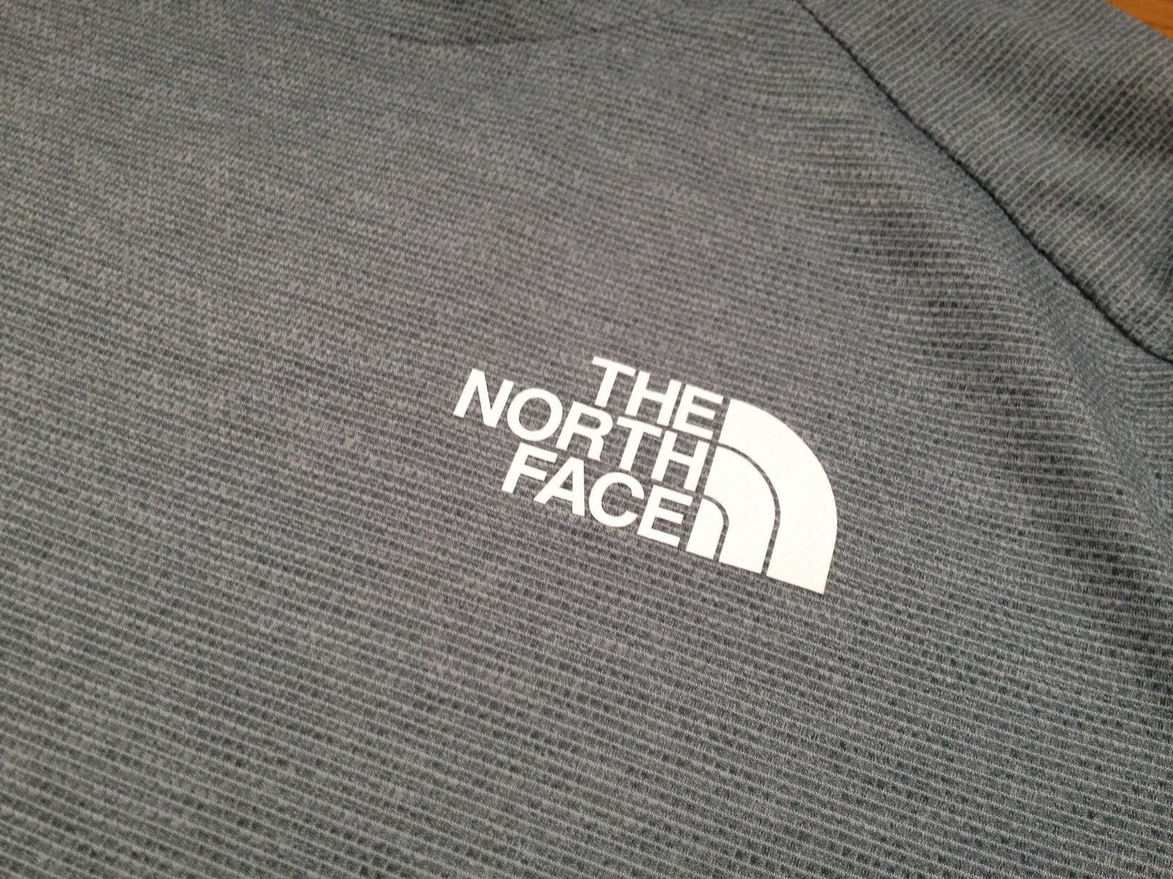 North Face T-shirts: Sport Shirt The North Face – D'occasion à Dübendorf par Fip05 2