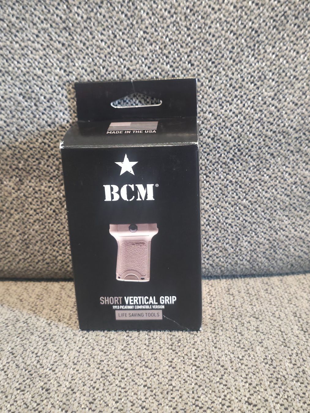 Alle Werkzeuge: BCM Short vertical grip – Neu und originalverpackt aus Steffisburg von Davga