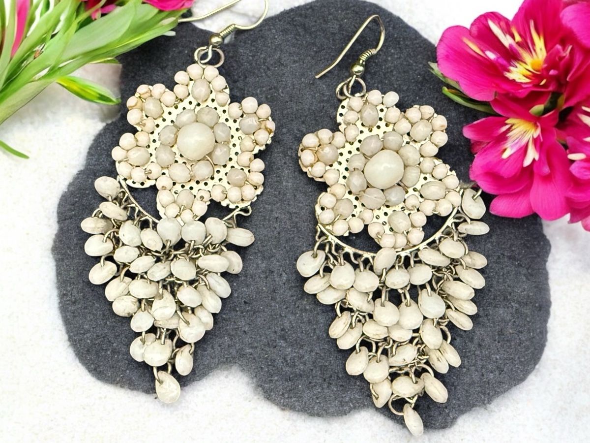 Ohrringe & -stecker: Elegante weiße Ohrringe - Vintage – Gebraucht aus Lamone von LaCantinaMagica