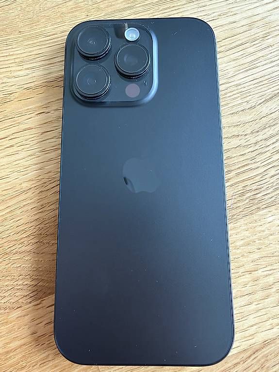 Portables: IPhone 16 pro 128 GB – Défectueux à Dietikon par 3l1an3 3