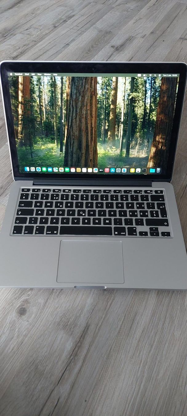 Apple Notebook: MacBook Pro 13" 2015 Retina | macOS Sequoia | 8GB RAM – Usato da Zürich venduto da MasterOfRack 1