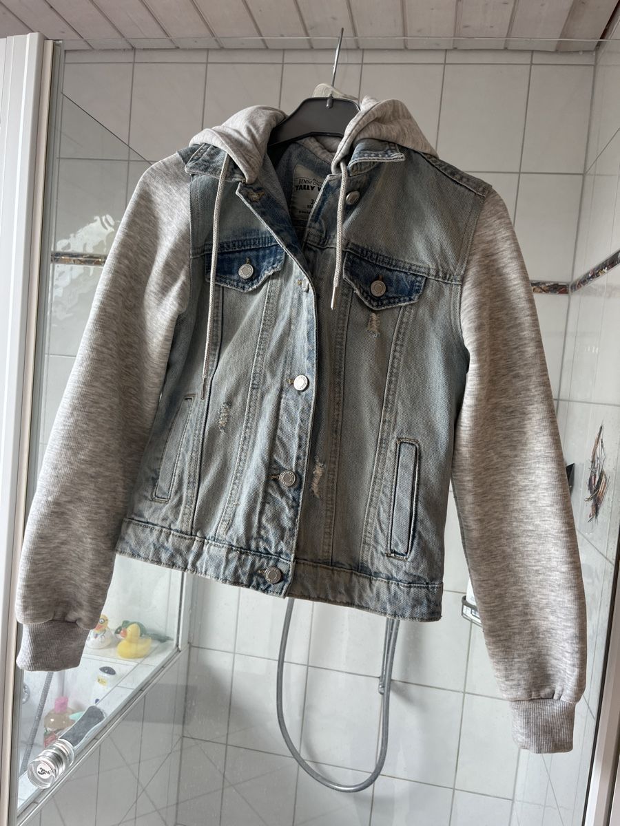 Tally Weijl Giacche & Cappotti: Jeansjacke Grösde 34 – Usato da St.Pantaleon venduto da frodobi
