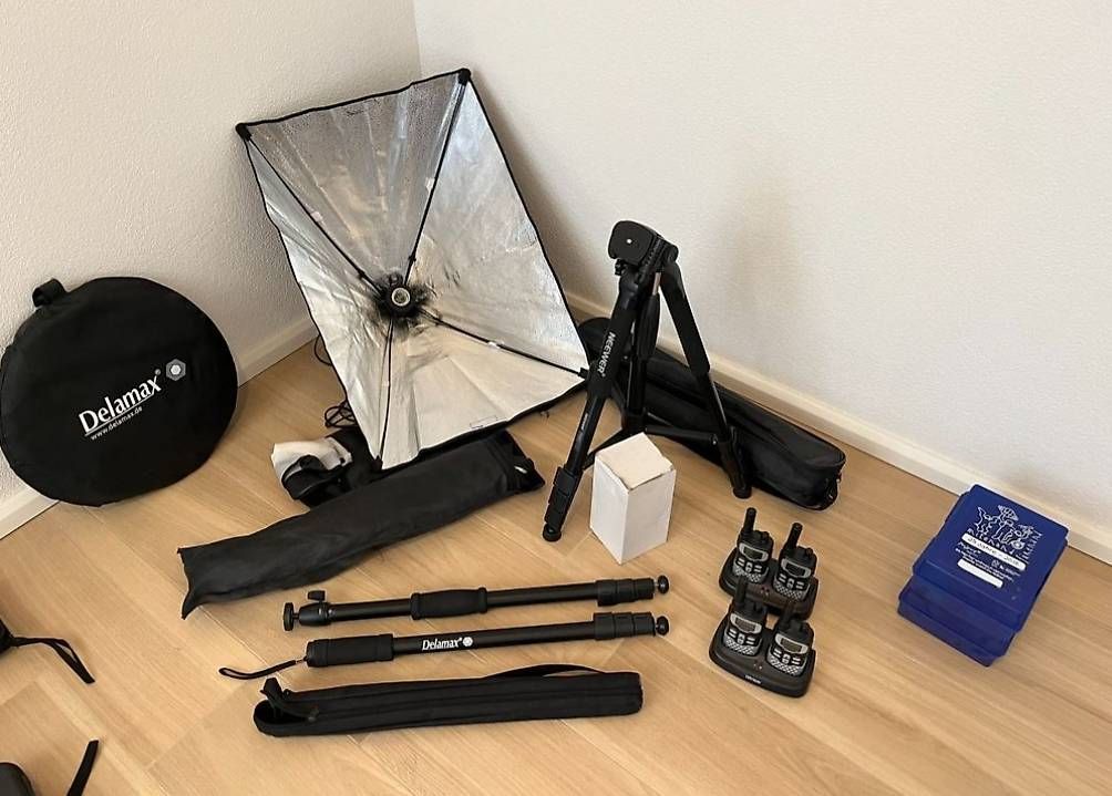 Lampade: Lot Videografie Starter Kit (Stative, Softboxen, Reflektor) – Usato da Frauenfeld venduto da Yuriy