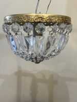 Kleiner Korbleuchter im Empire-Stil mit Glasbehang, Messing,