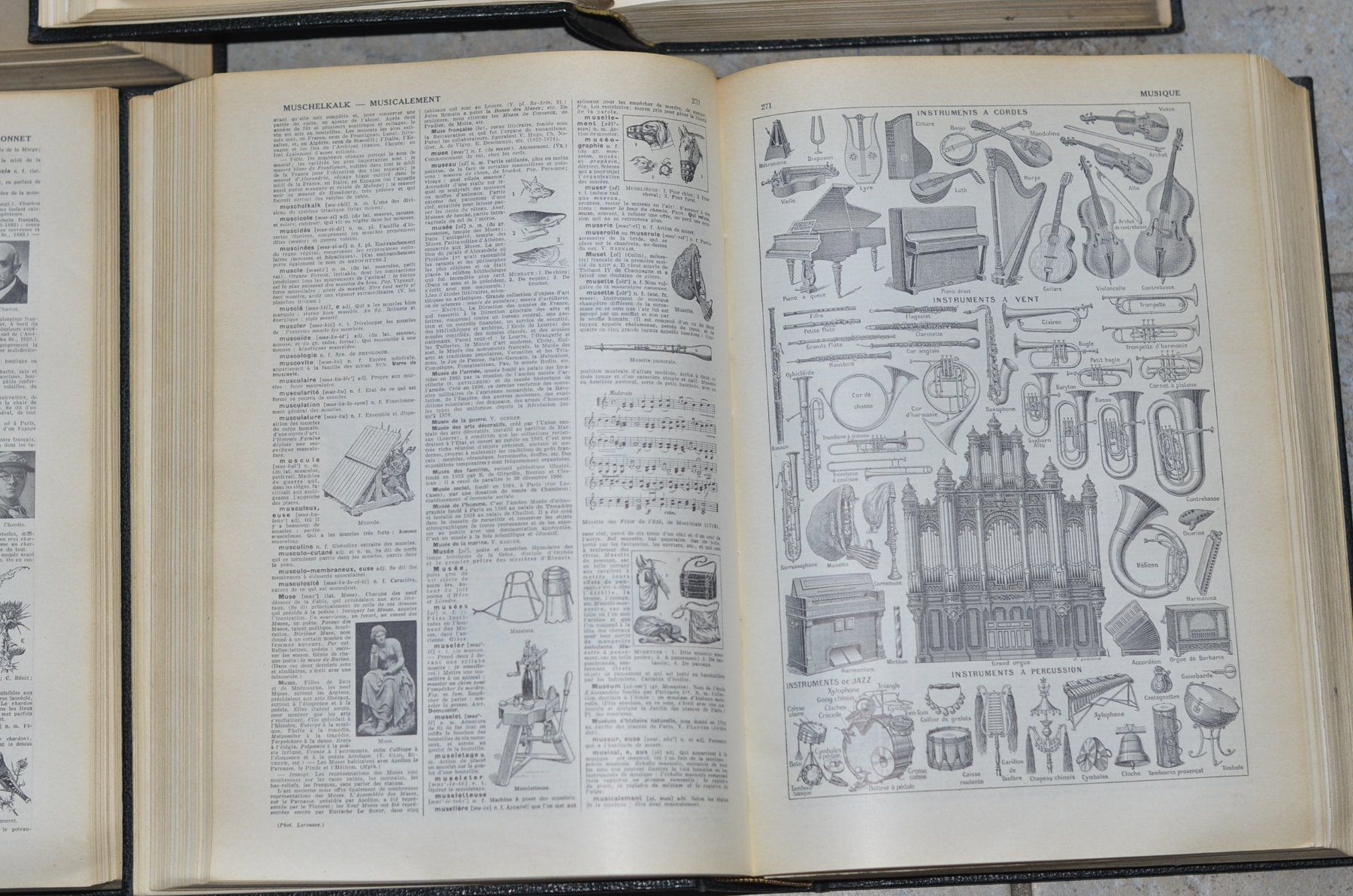 Bücher: LAROUSSE universel 1948/1949, encyclopédique 1936/1937 – Gebraucht aus Renan BE von myc_l5d6 7