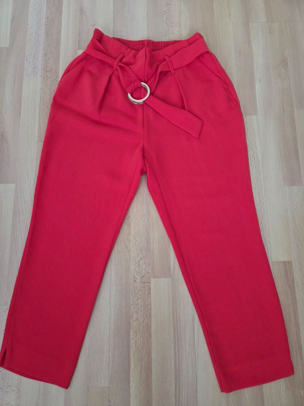 Pantaloni: River Island Red Trousers - 36 – Usato da Zug venduto da Bibibo