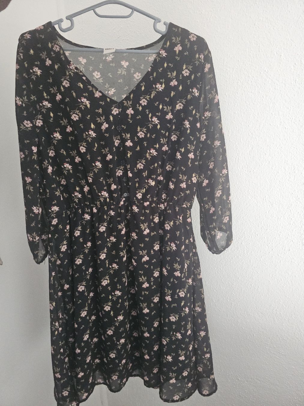 Vestiti: Robe fleurie noire, taille S – Usato da Sornetan venduto da T.a333