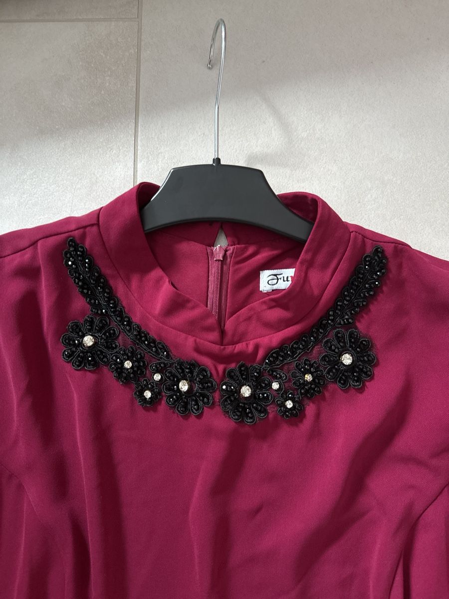 Vestiti: Damen Kleid Bordeau Grösse 42 – Usato da Zug venduto da Hehe 1