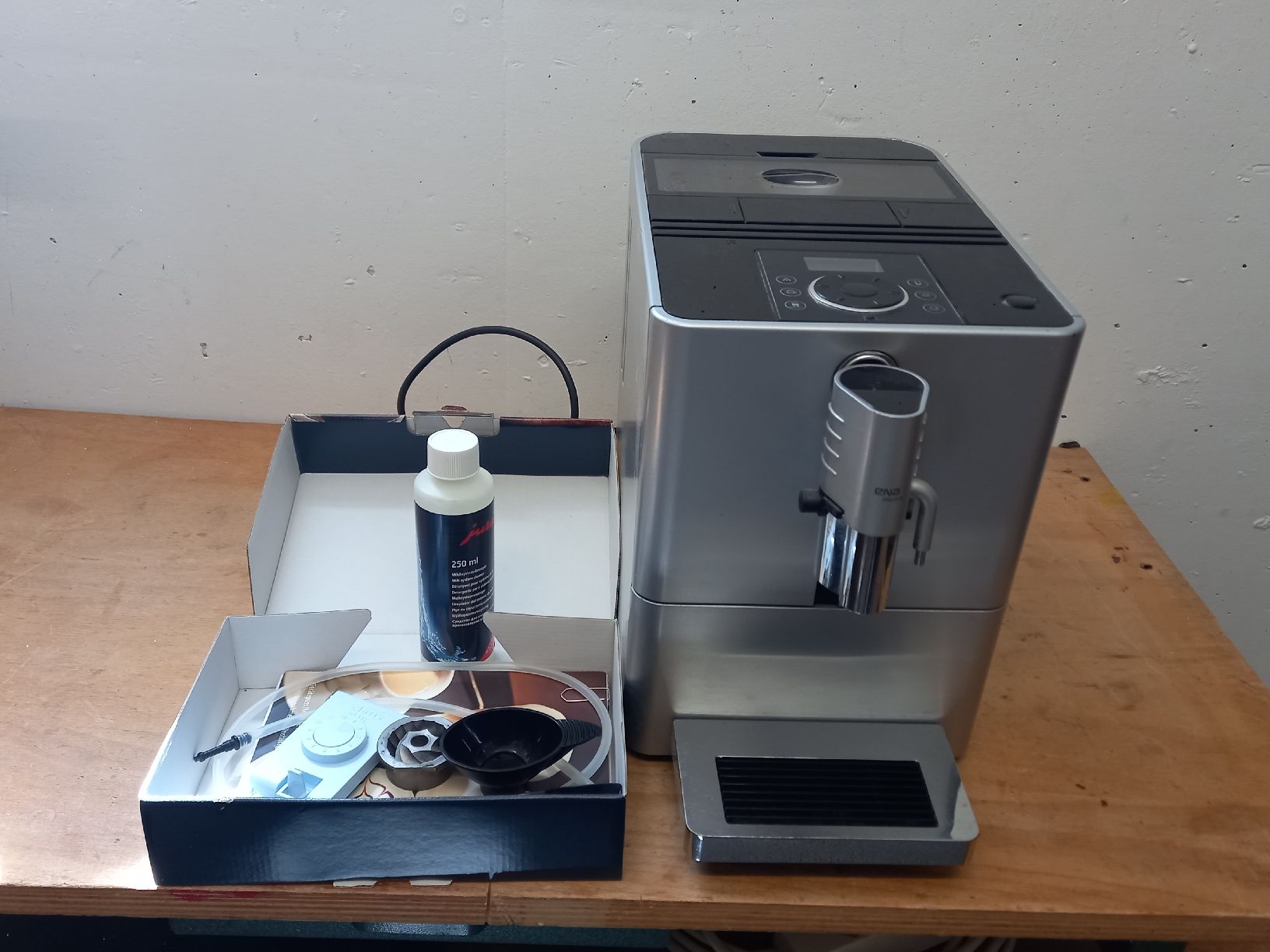 Jura Kaffeemaschinen & Espressomaschinen: Jura ENA Micro 9 Aroma+ – Defekt aus Niederteufen von asaniel 1