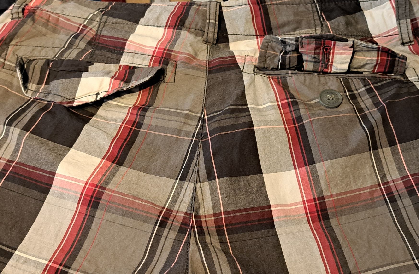 Pantaloni: Shorts FSBN Gr.M mehrfarbig – Usato da Bellach venduto da TORA4 2