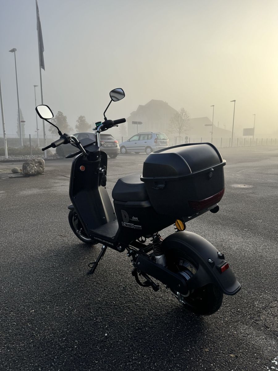 Scooters: Elektroroller NEU – Neu und originalverpackt aus Bad Zurzach von classic769 2