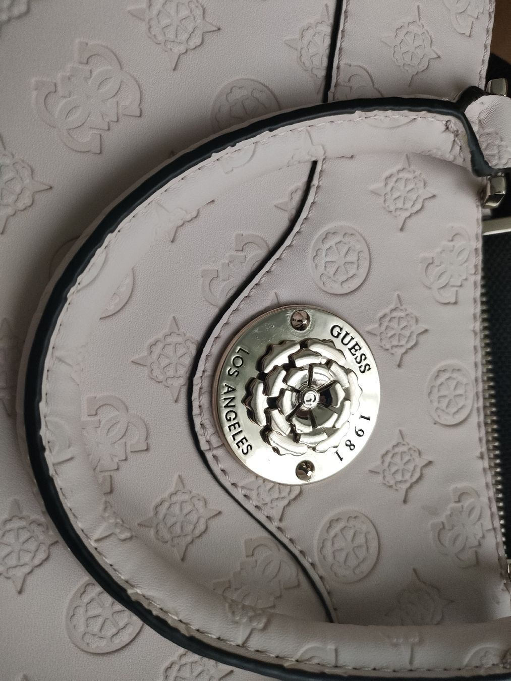Guess Borse da donna: Guess Handtasche neu – Nuovo (secondo la descrizione) da Brugg AG venduto da Mashaba 8
