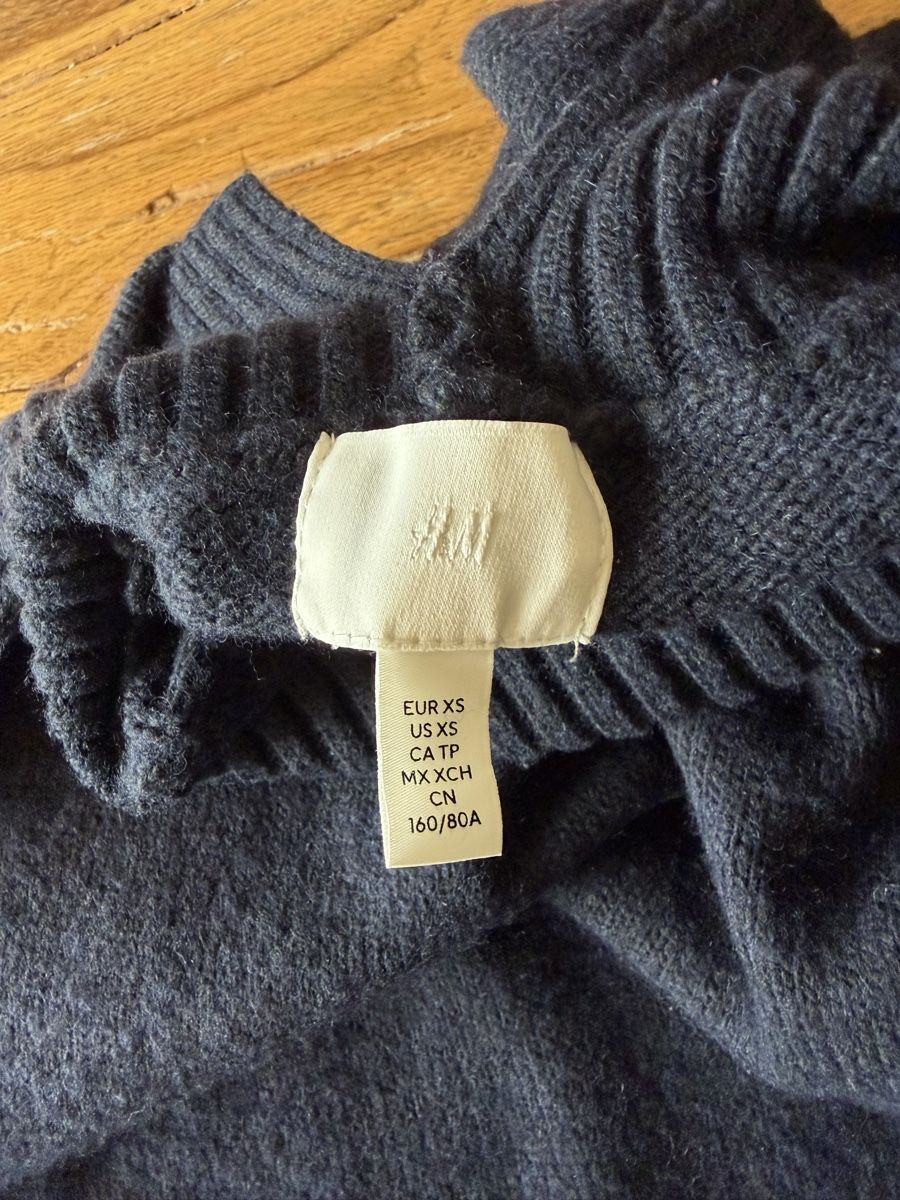 H&M Pullover & Sweatshirts: H&M Pullover  – Gebraucht aus Zürich von Evegallucci 3
