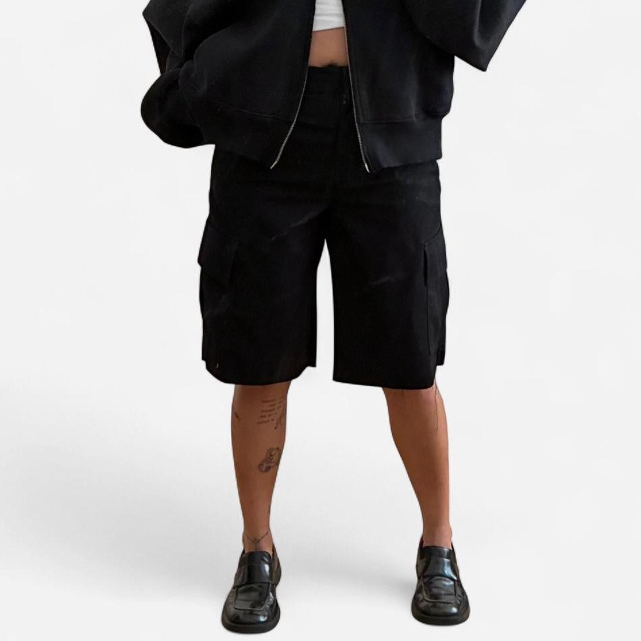 Weekday Pantaloni: Weekday arwen cargo suiting shorts – Nuovo e nell'imballaggio originale da Zürich venduto da h_studio_edit 2