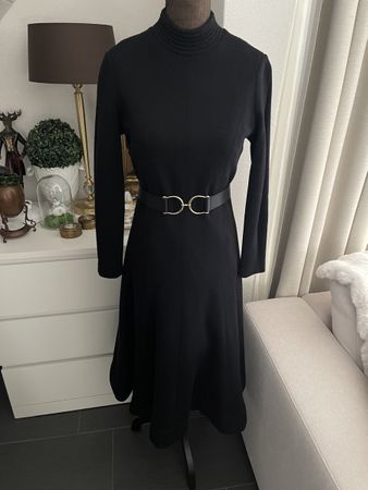 Schwarzes Wolle Strickkleid (Grösse S)